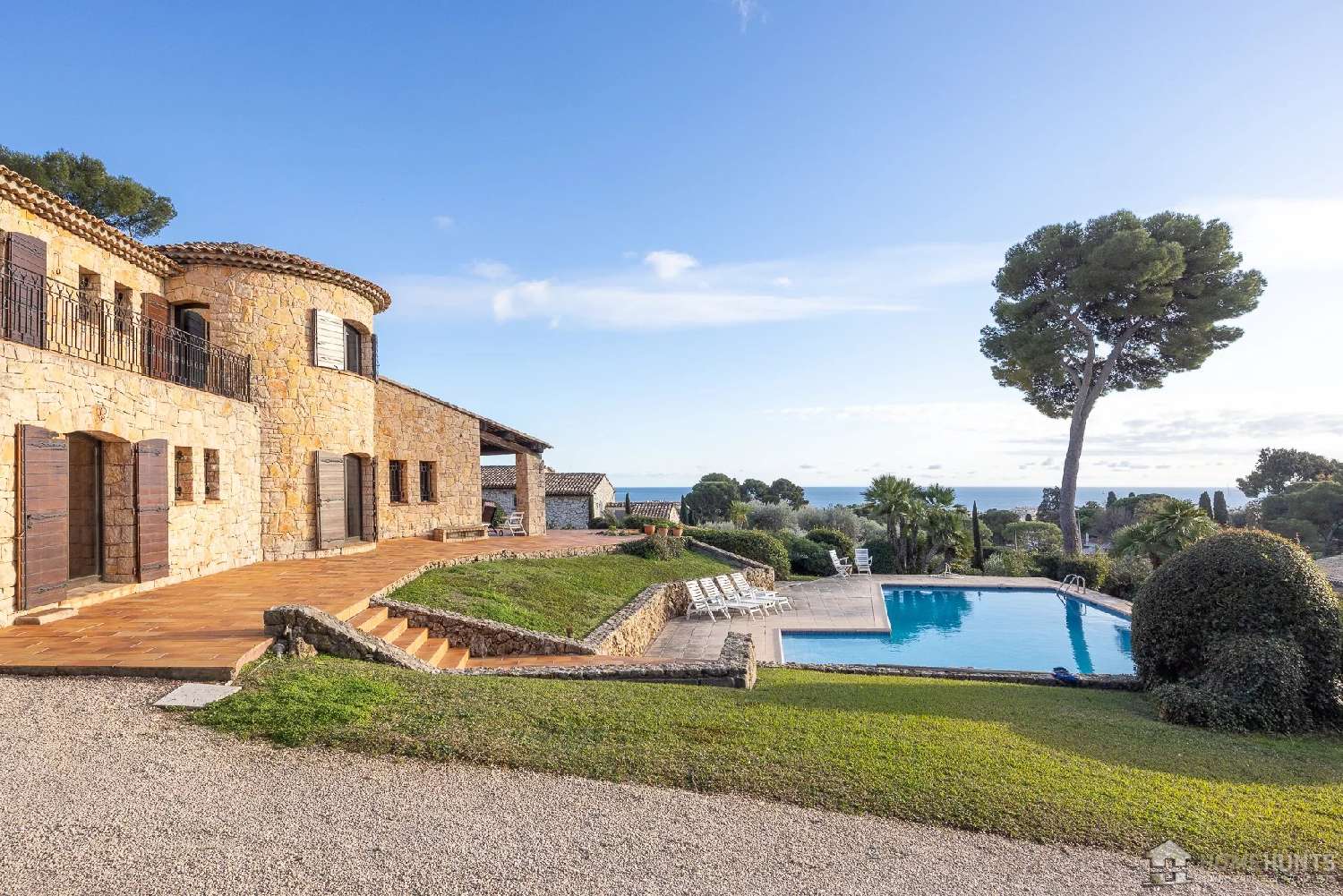 à vendre villa Antibes Alpes-Maritimes 8