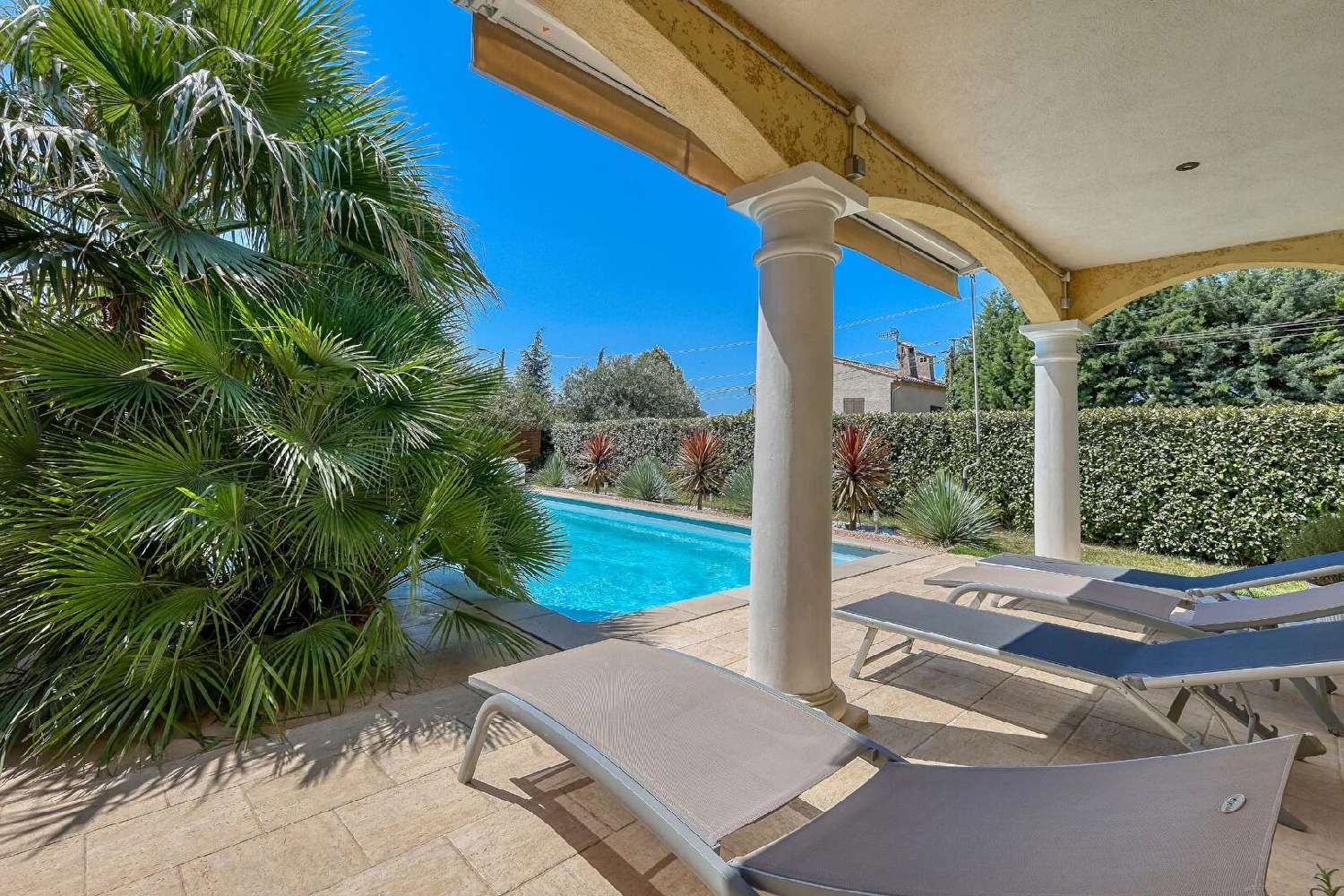 te koop villa Aups Var 3