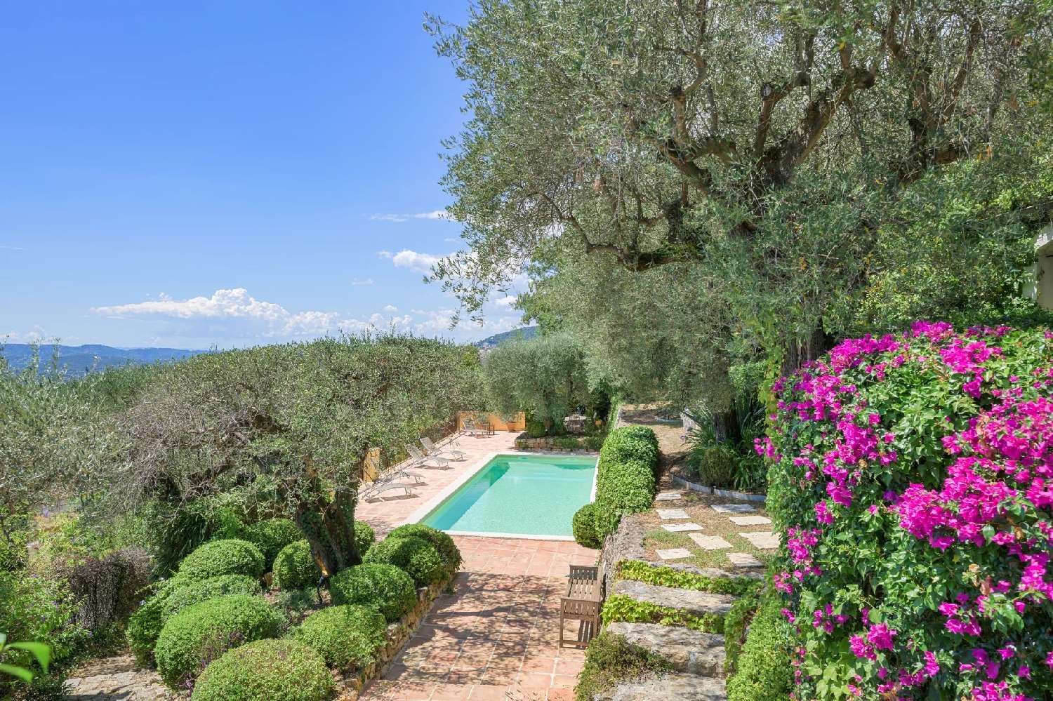  à vendre villa Châteauneuf-Grasse Alpes-Maritimes 2