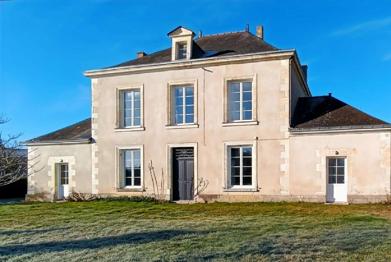 te koop villa Noyant Maine-et-Loire 1
