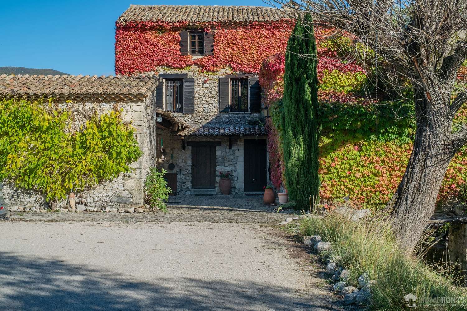  te koop villa Reilhanette Drôme 2