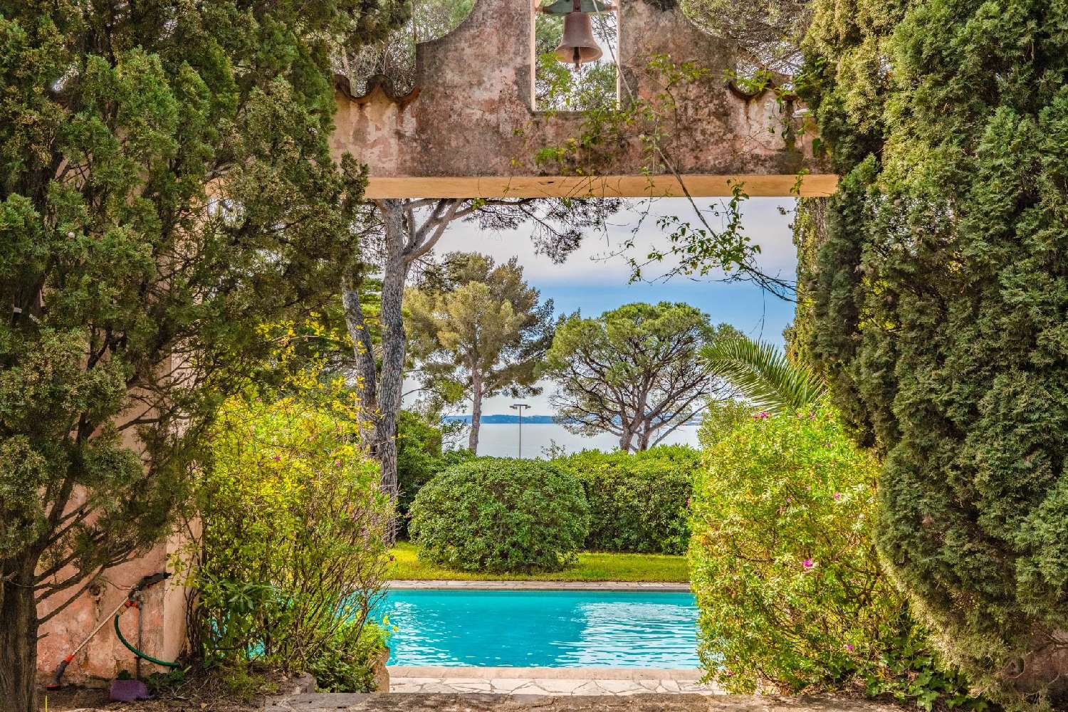  for sale villa Sainte-Maxime Var 1