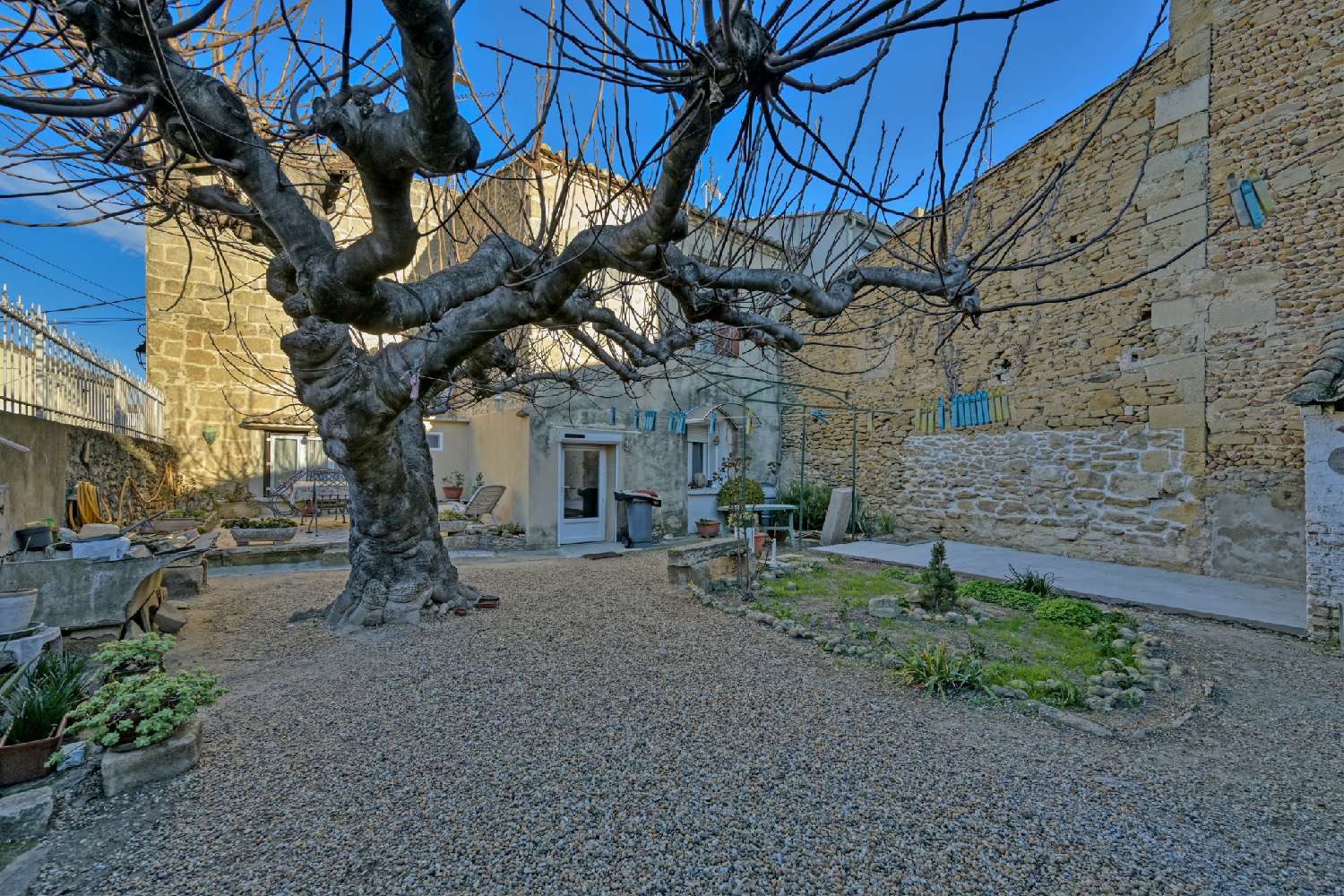  te koop dorpshuis Beauvoisin Gard 2