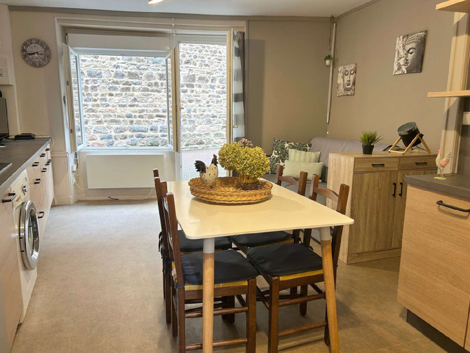  te koop dorpshuis Belleroche Loire 6