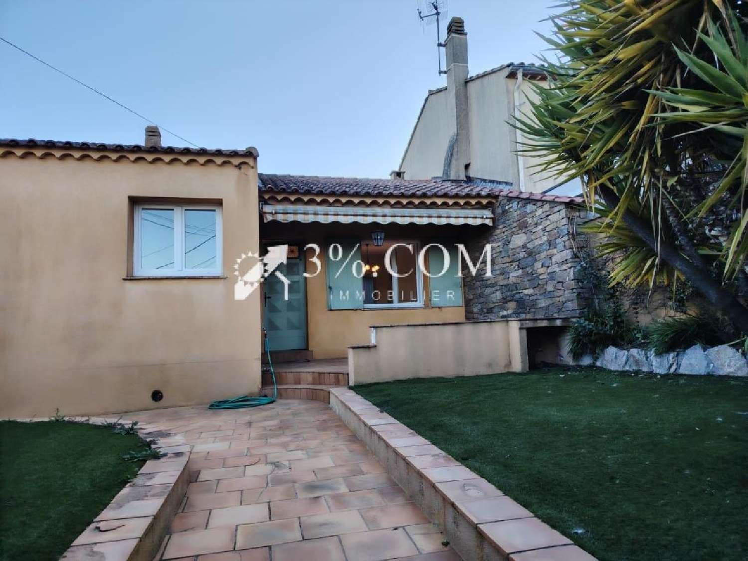 te koop dorpshuis Cogolin Var 1