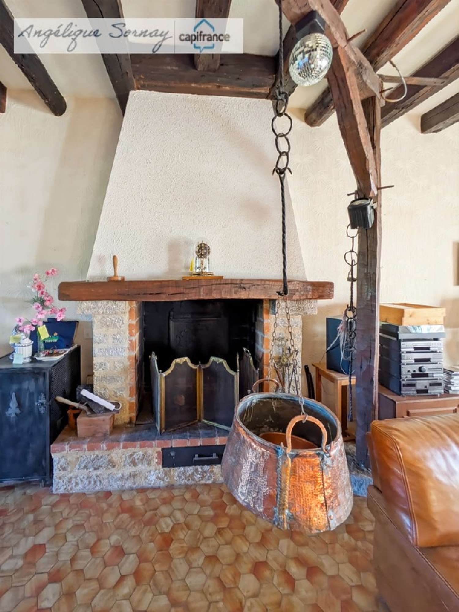 te koop dorpshuis Geruge Jura 2