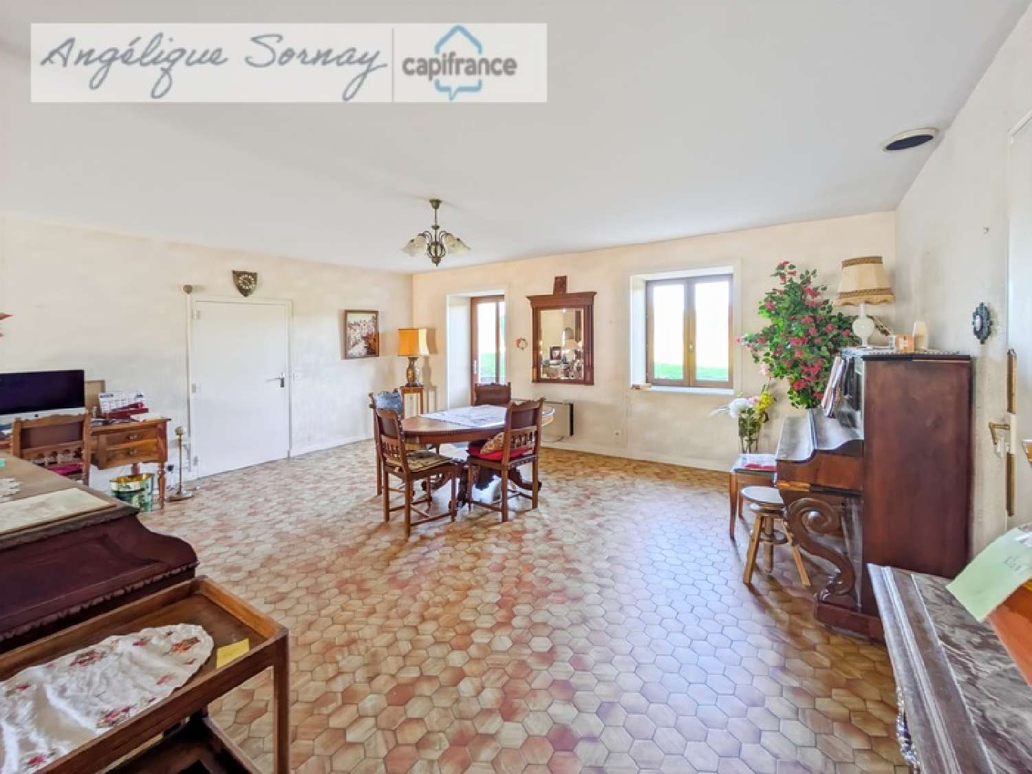 te koop dorpshuis Geruge Jura 3