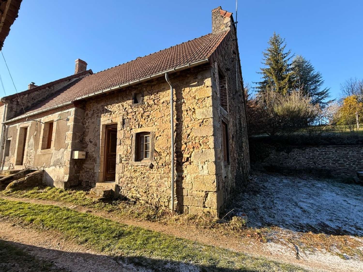  te koop dorpshuis Méasnes Creuse 1