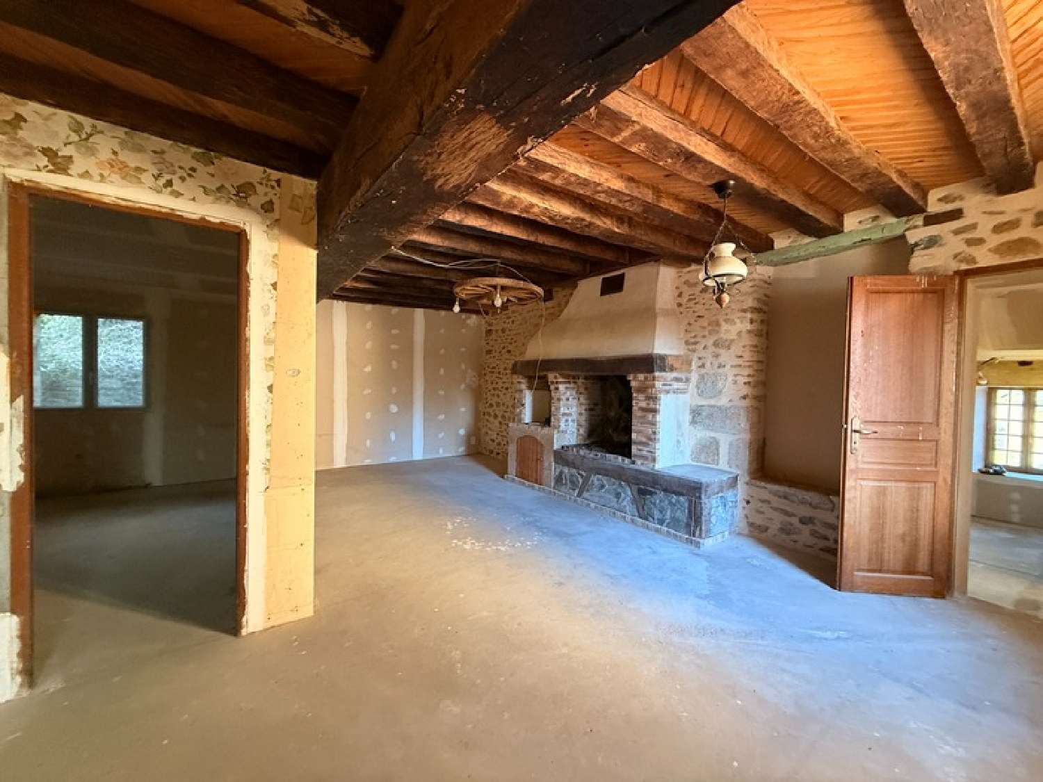  te koop dorpshuis Méasnes Creuse 2