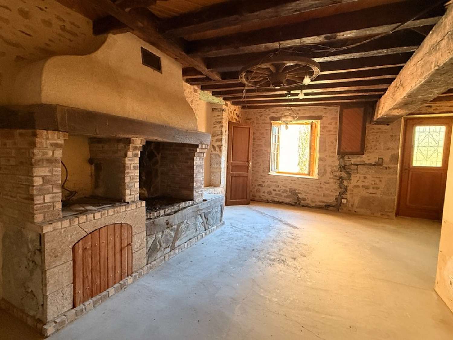  te koop dorpshuis Méasnes Creuse 3