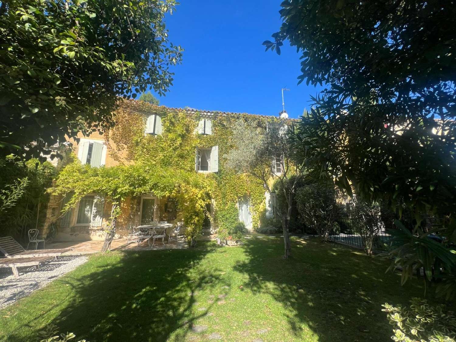 kaufen Dorfhaus Saint-Didier Vaucluse 2