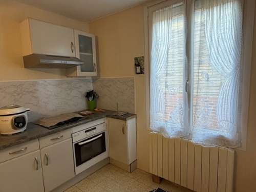 Saint-Dizier Haute-Marne dorpshuis foto 7248899