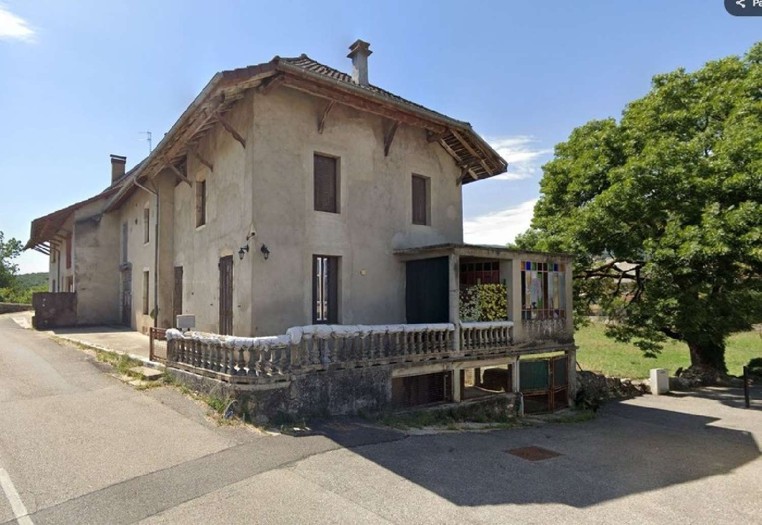  for sale village house Saint-Martin-de-Bavel Ain 2
