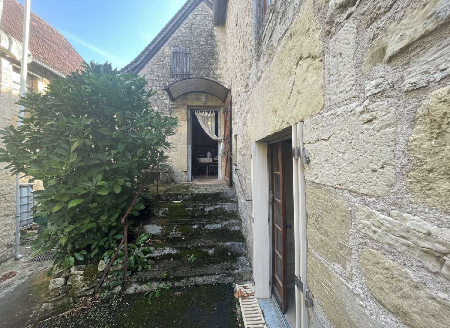 à vendre maison de village Saint-Robert Corrèze 2