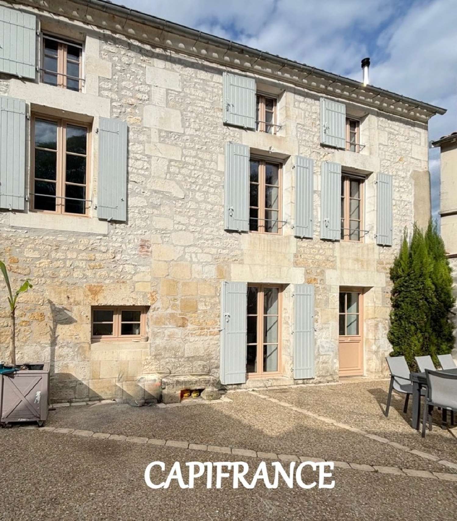  for sale village house Taillebourg Charente-Maritime 1