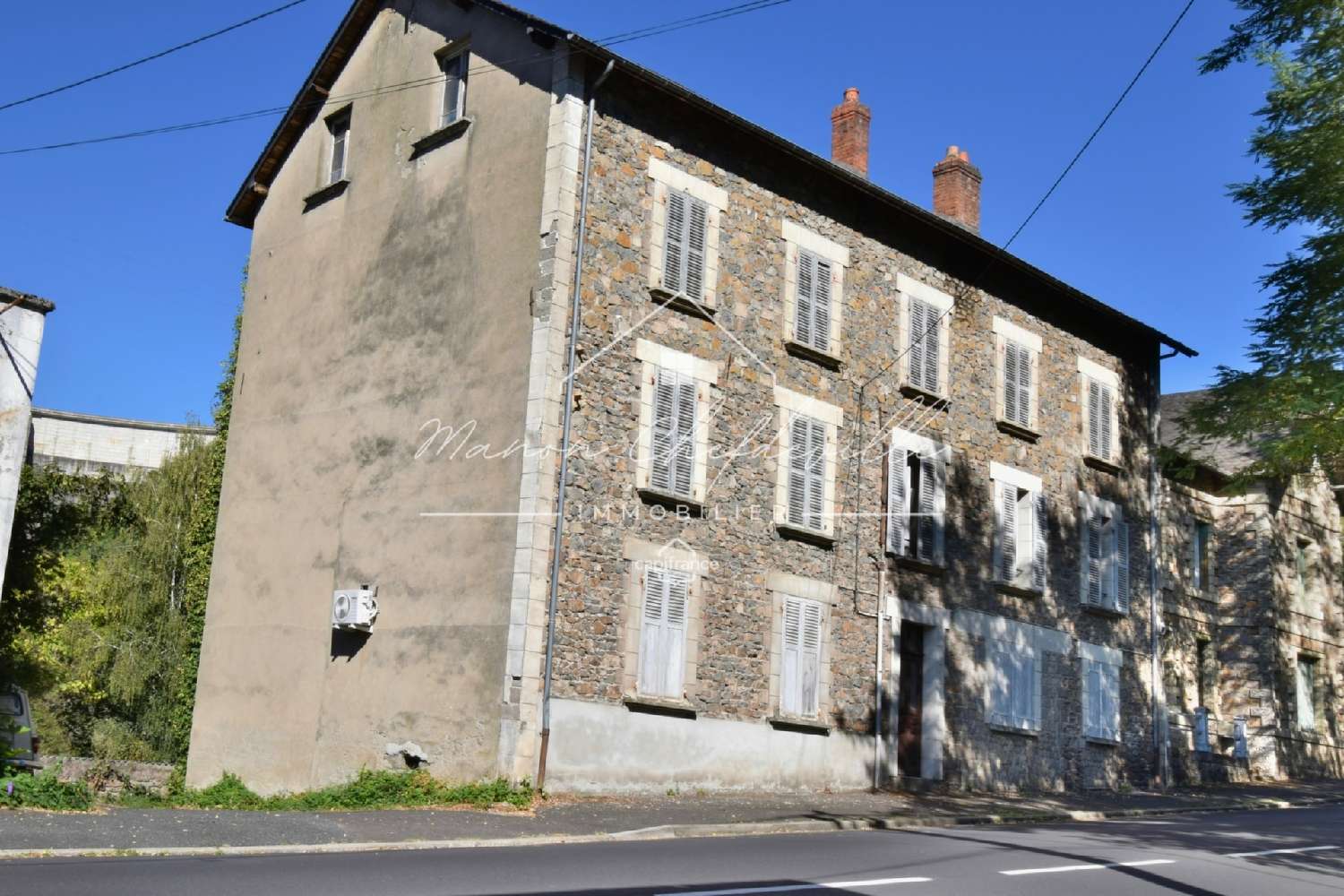 for sale apartment Lanobre Cantal 1