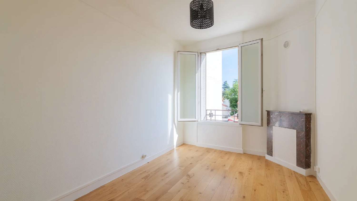  à vendre appartement Livry-Gargan Seine-Saint-Denis 1