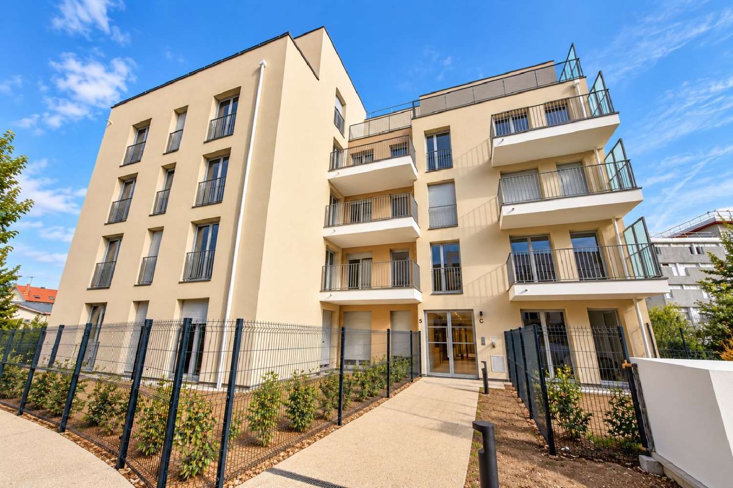 à vendre appartement Mantes-la-Ville Yvelines 1