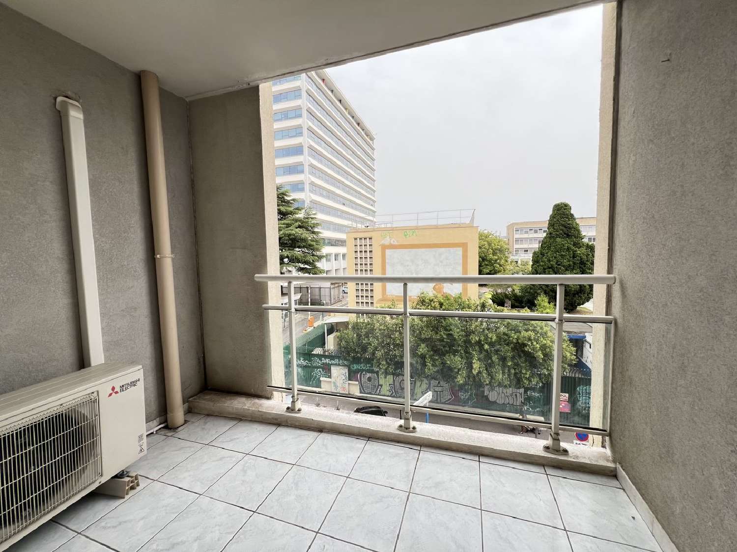 for sale apartment Marseille 5e Arrondissement Bouches-du-Rhône 3