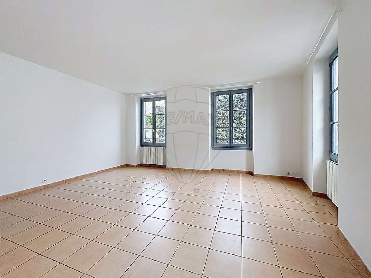  kaufen Wohnung/ Apartment Nîmes Gard 2