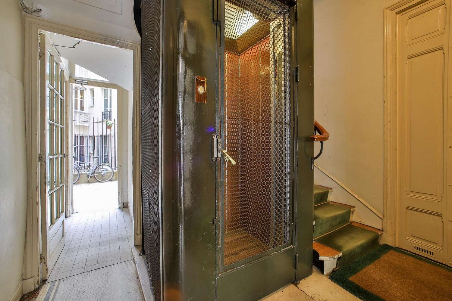 à vendre appartement Paris 16e Arrondissement 75116 Paris (Seine) 8