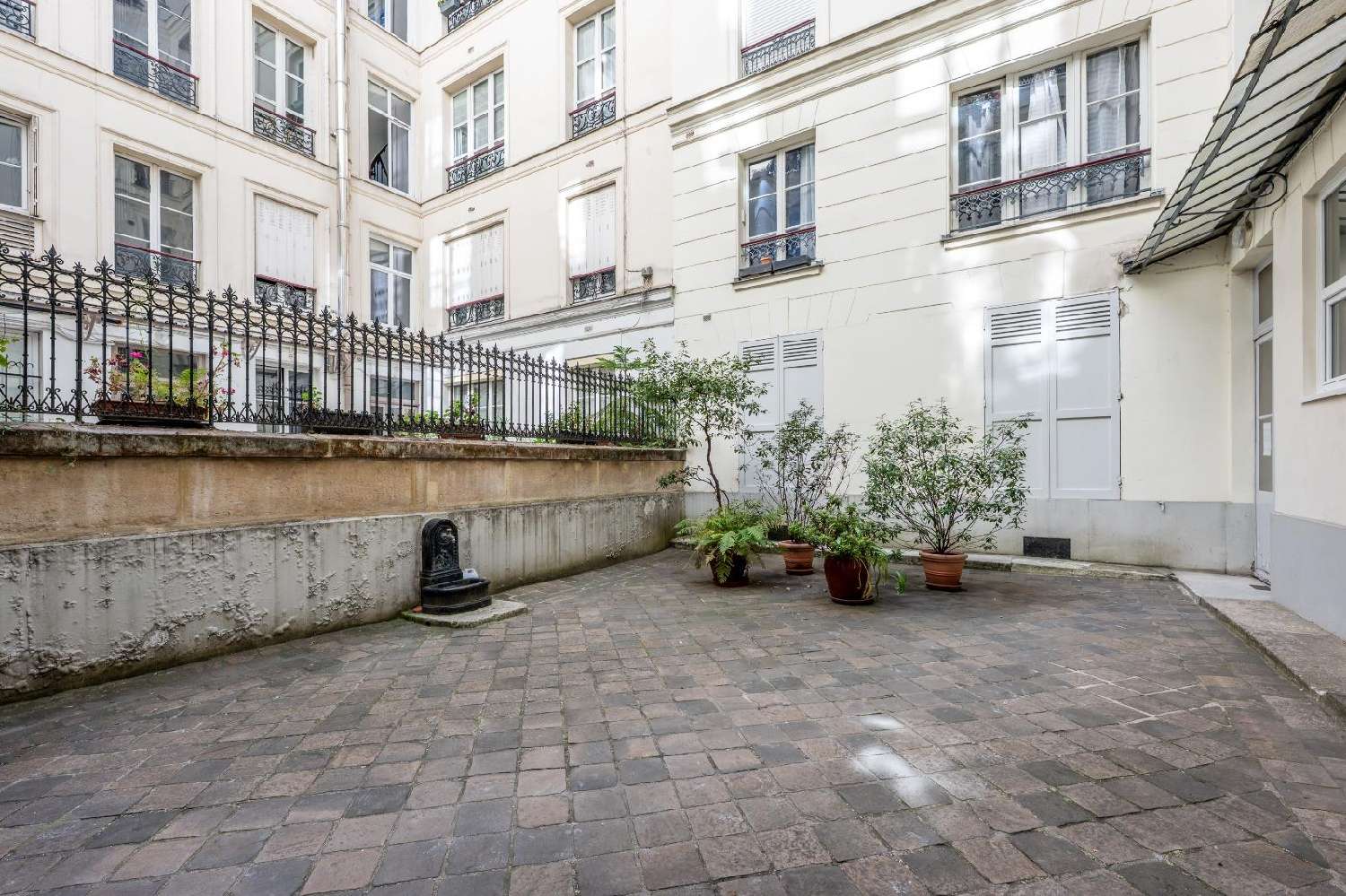  à vendre appartement Paris 8e Arrondissement Paris (Seine) 2