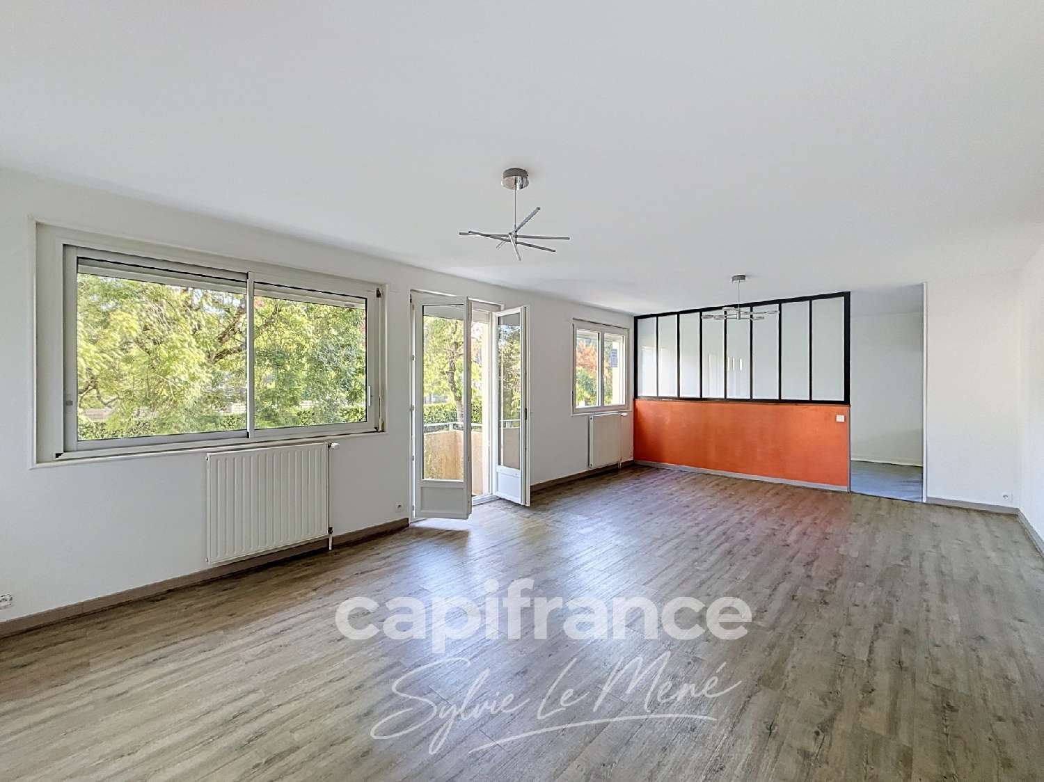 for sale apartment Pontivy Morbihan 1