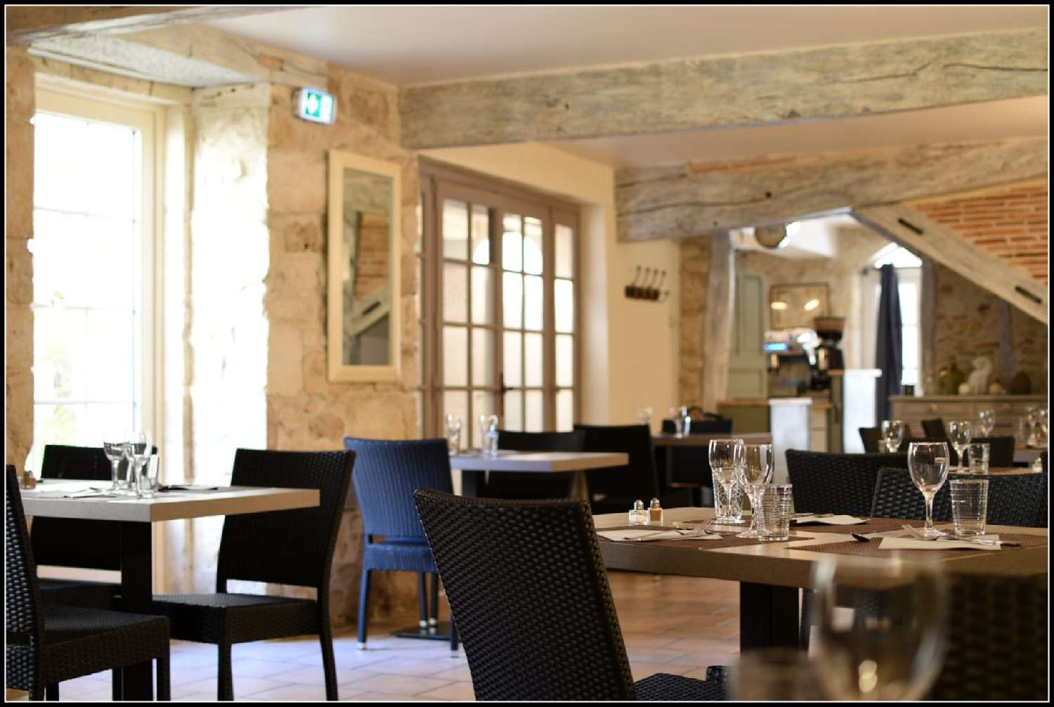 for sale bar cafe La Romieu Gers 7