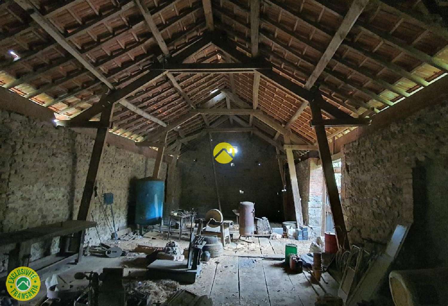 for sale barn Auzances Creuse 8