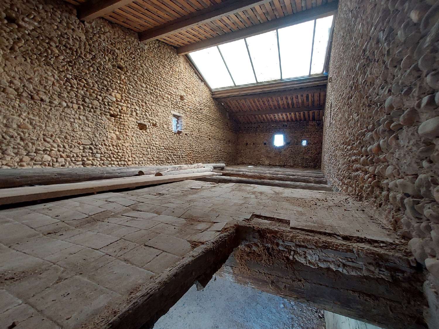  for sale barn Valensole Alpes-de-Haute-Provence 3
