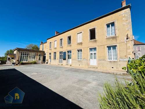 Boussac Creuse building foto 7426182