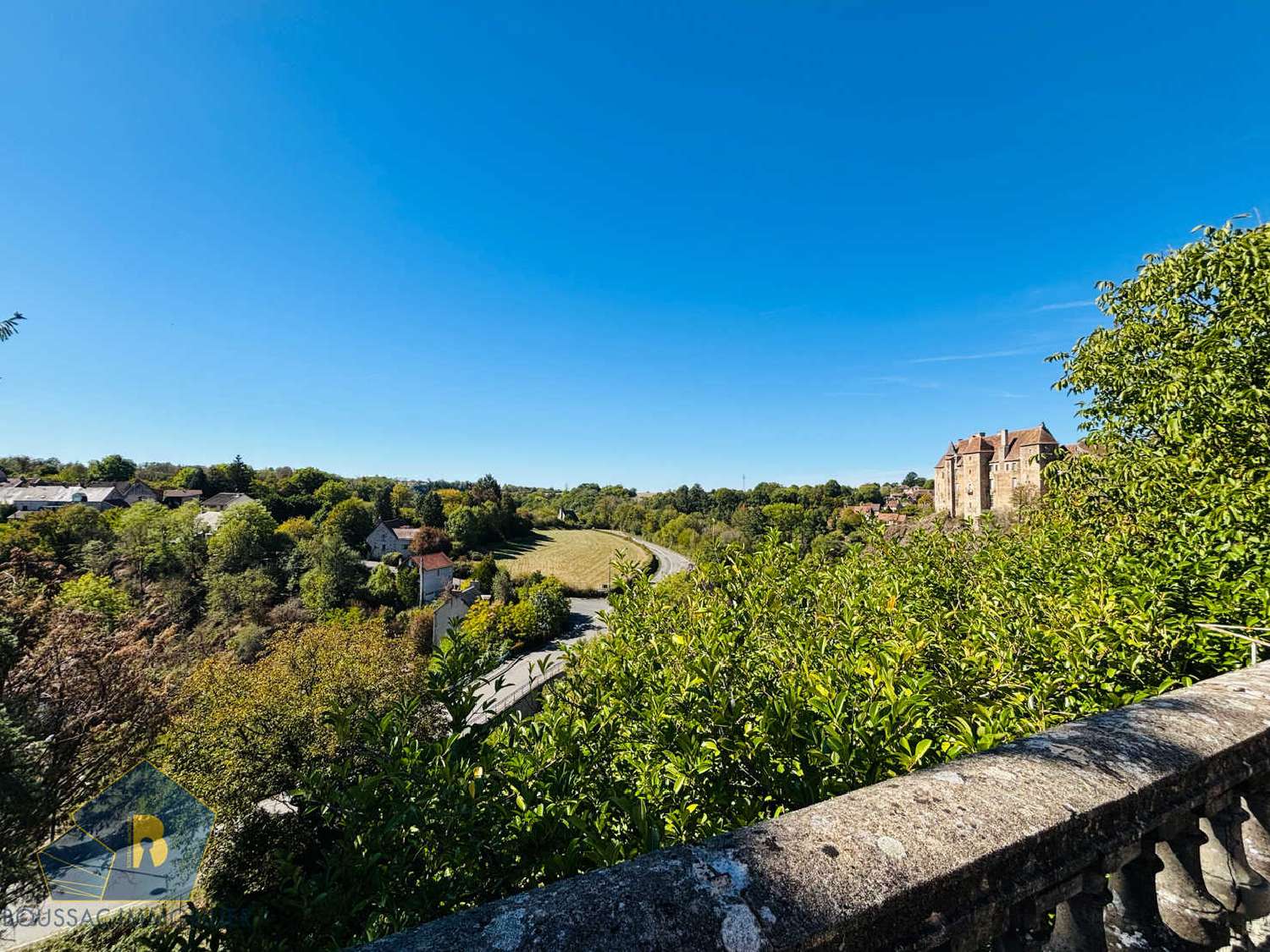 for sale building Boussac Creuse 3