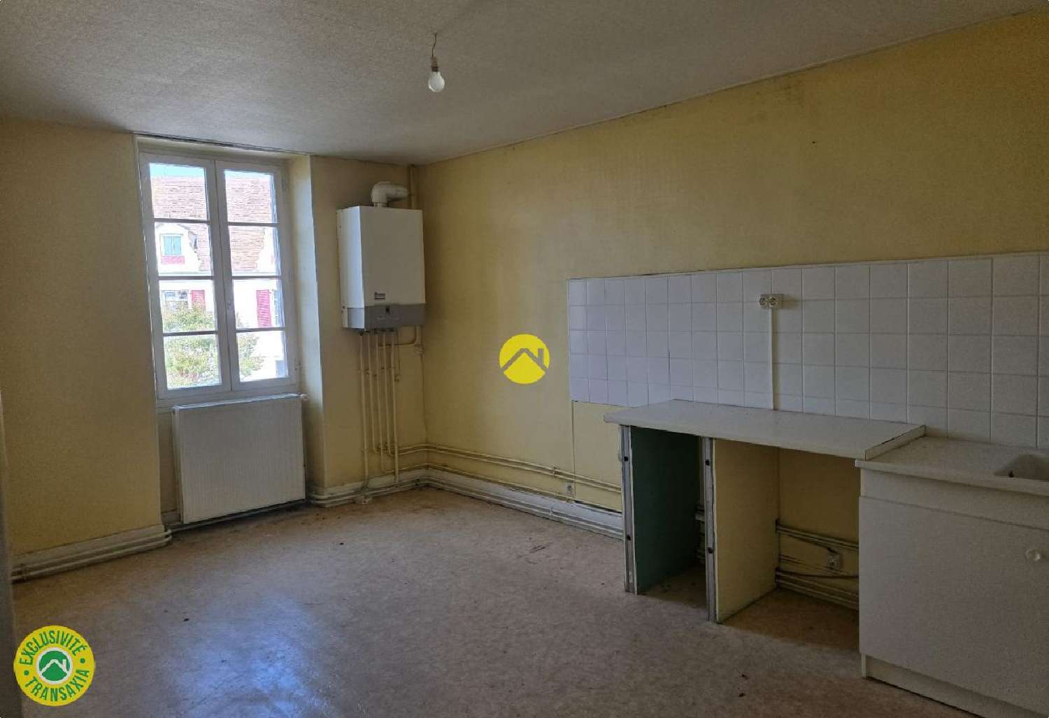  te koop gebouw Huriel Allier 3