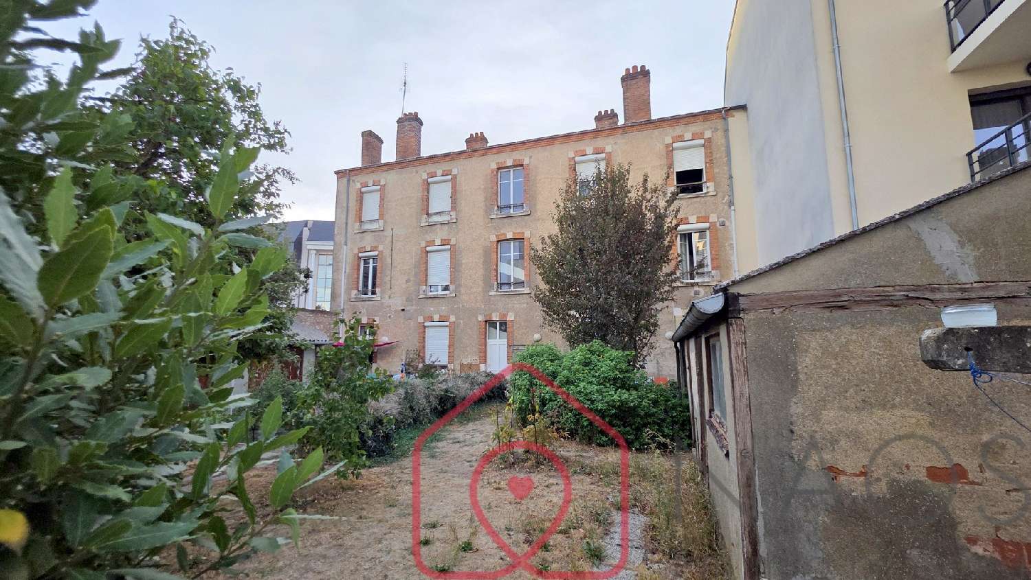 à vendre batiment Orléans Loiret 4
