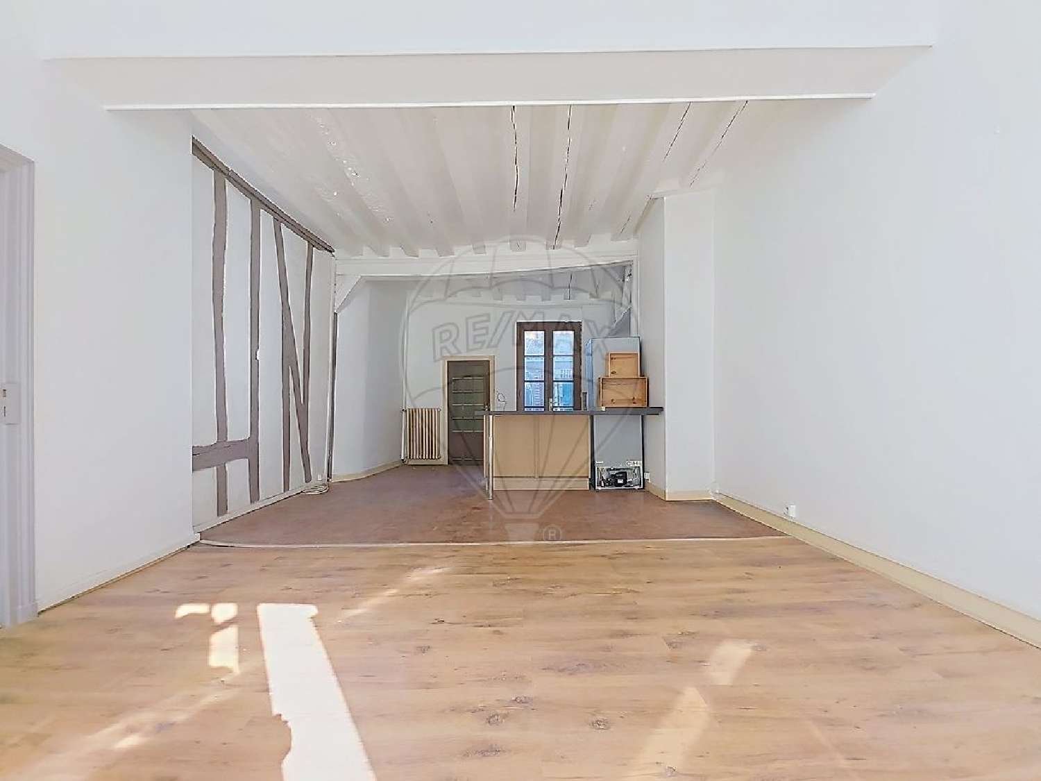 te koop gebouw Sens Yonne 6