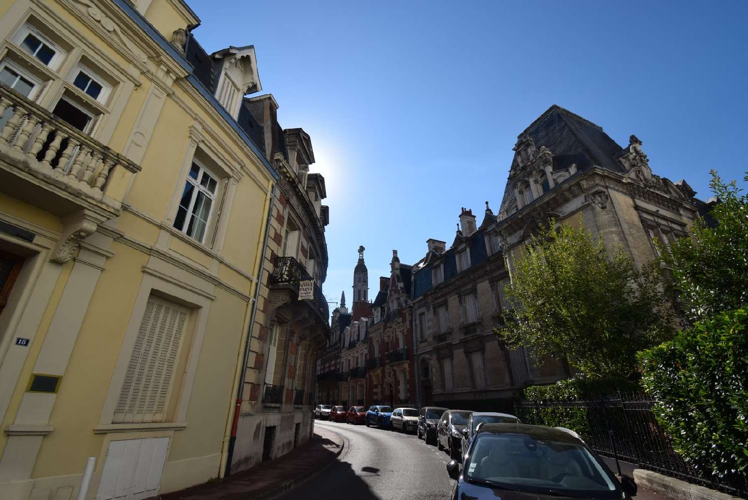 for sale building Vichy Allier 3