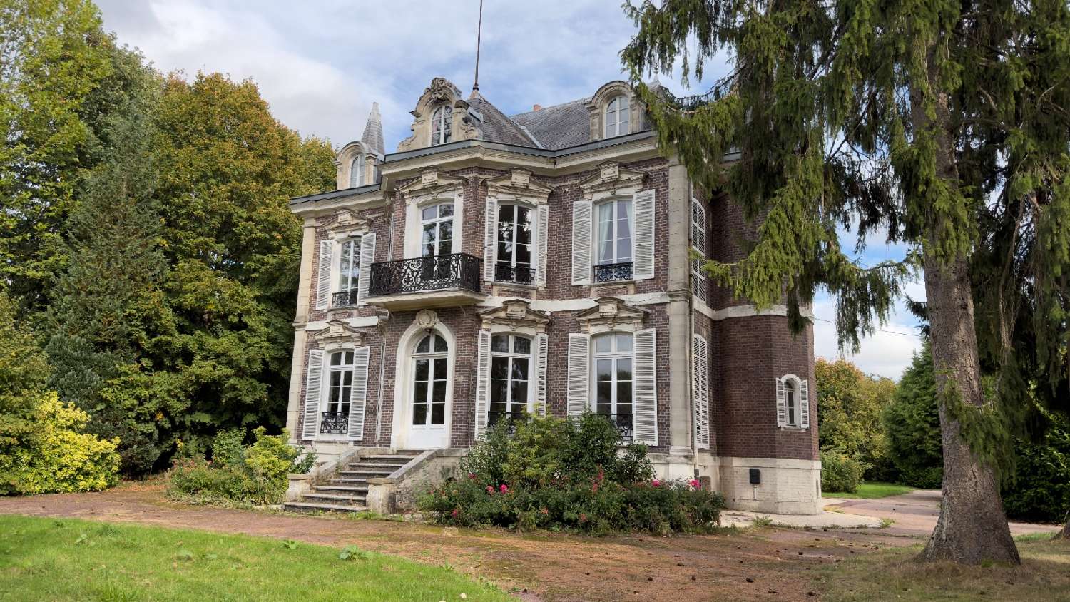 te koop kasteel Bois-Guillaume Seine-Maritime 1