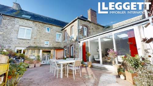 Guingamp Côtes-d'Armor city house foto 7433596