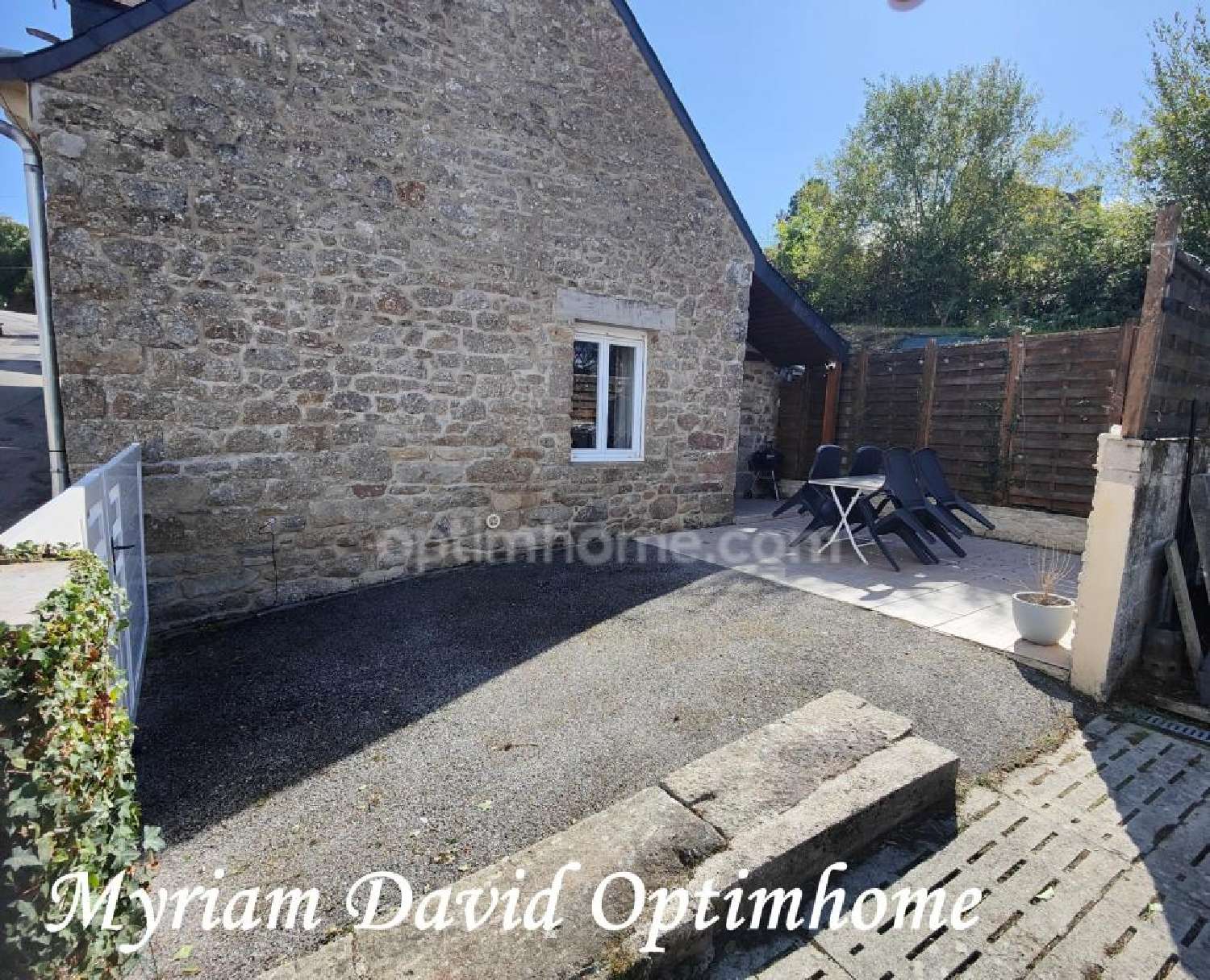  à vendre maison de ville Rostrenen Côtes-d'Armor 3