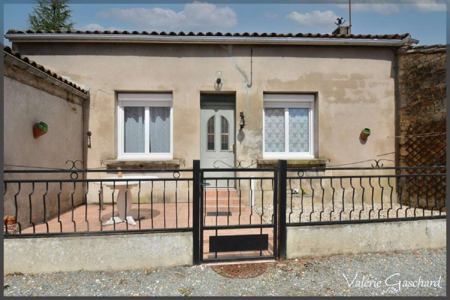 te koop stadshuis Saint-Seurin-sur-l'Isle Gironde 1