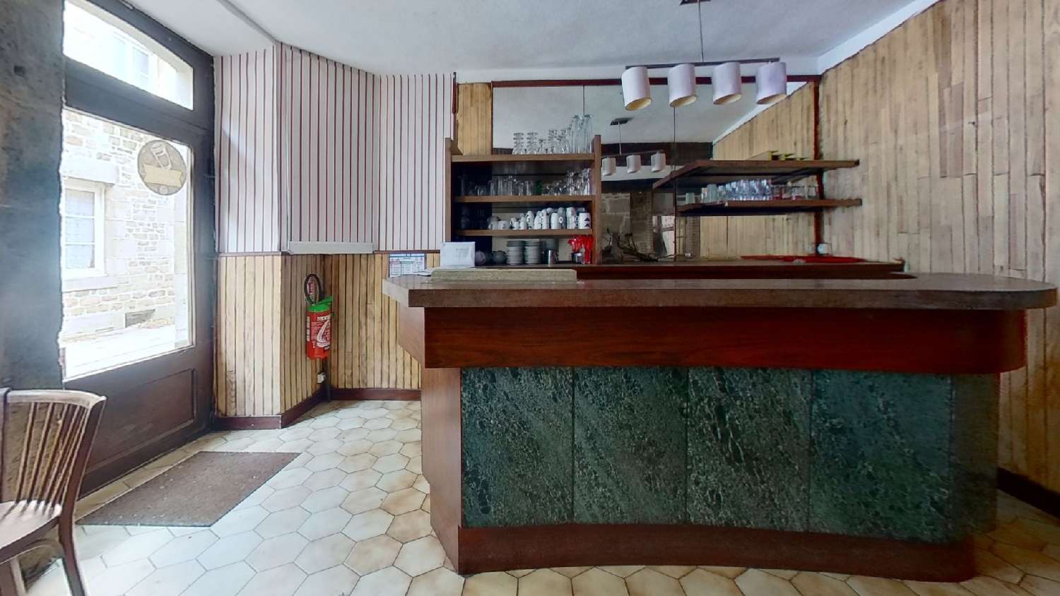  for sale commercial Carrouges Orne 3