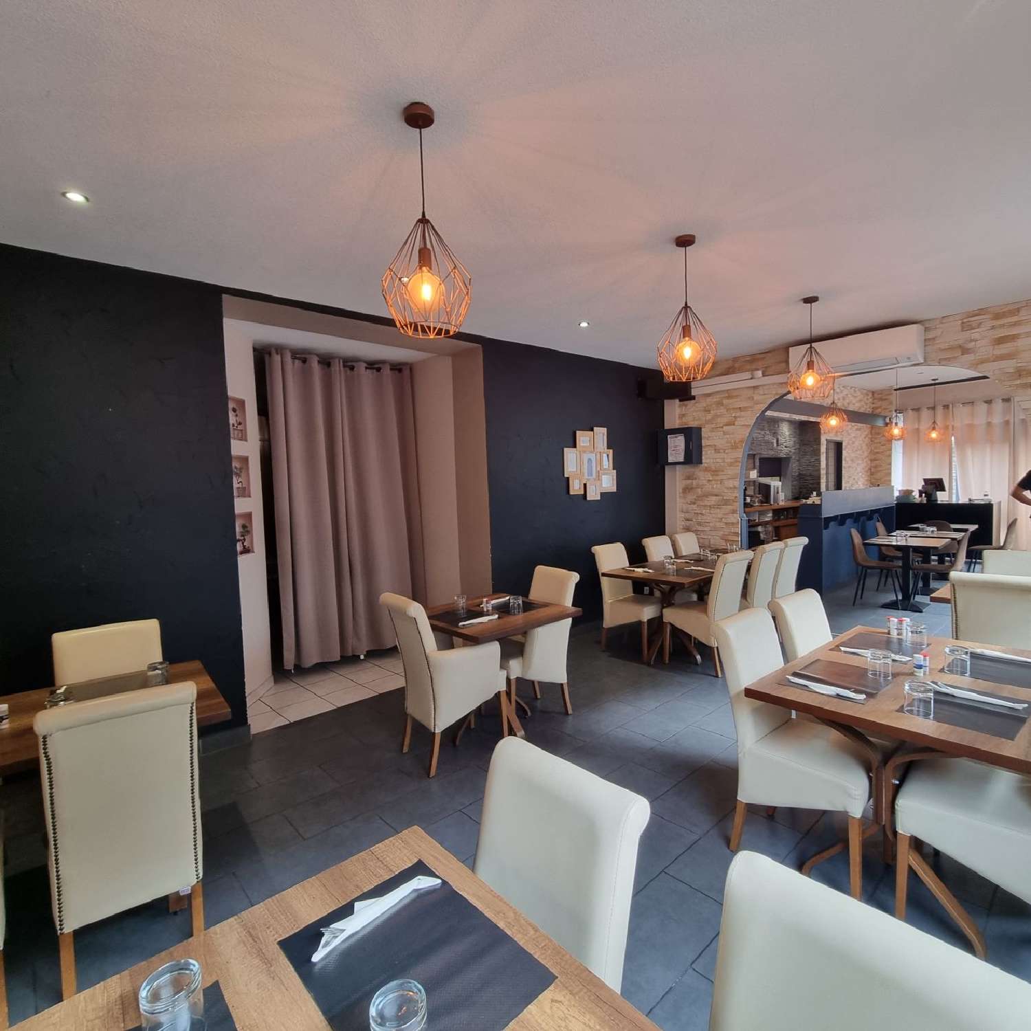 te koop bedrijfsruimte/ kantoor Lux Saône-et-Loire 3