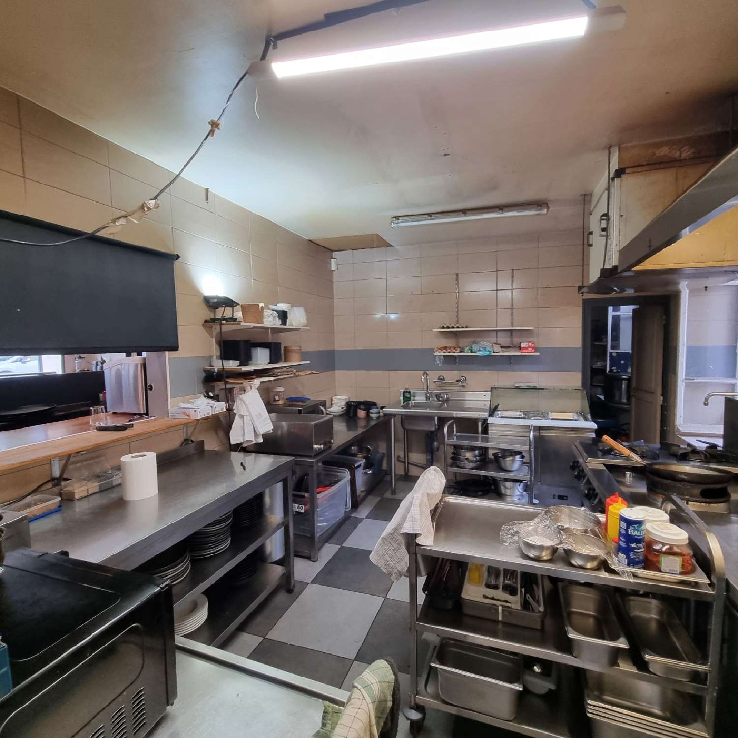 te koop bedrijfsruimte/ kantoor Lux Saône-et-Loire 5