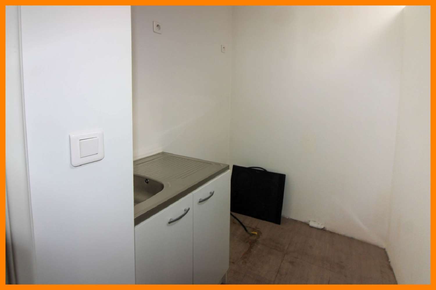 à vendre commerce Montluel Ain 5