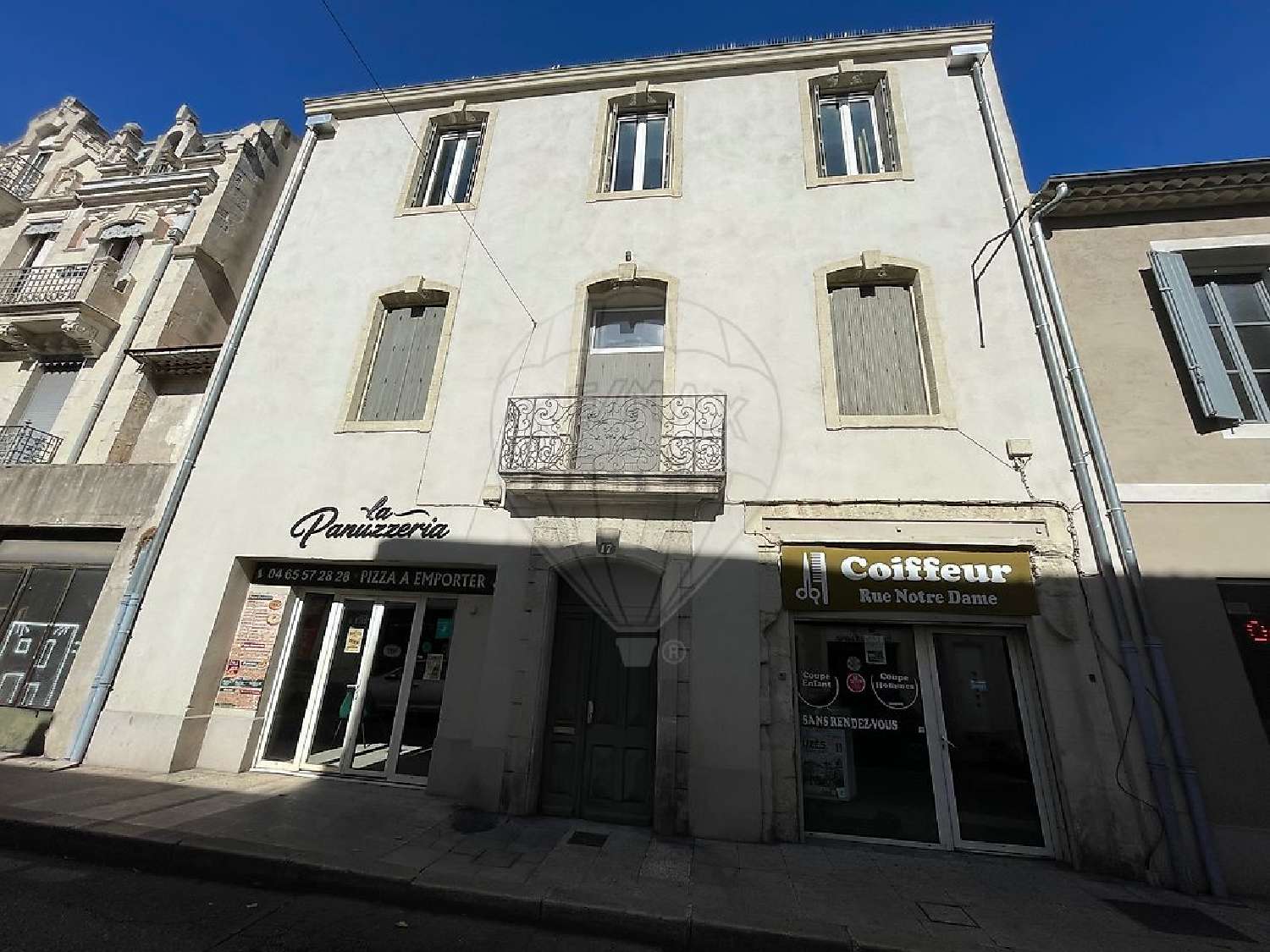 for sale commercial Nîmes Gard 3