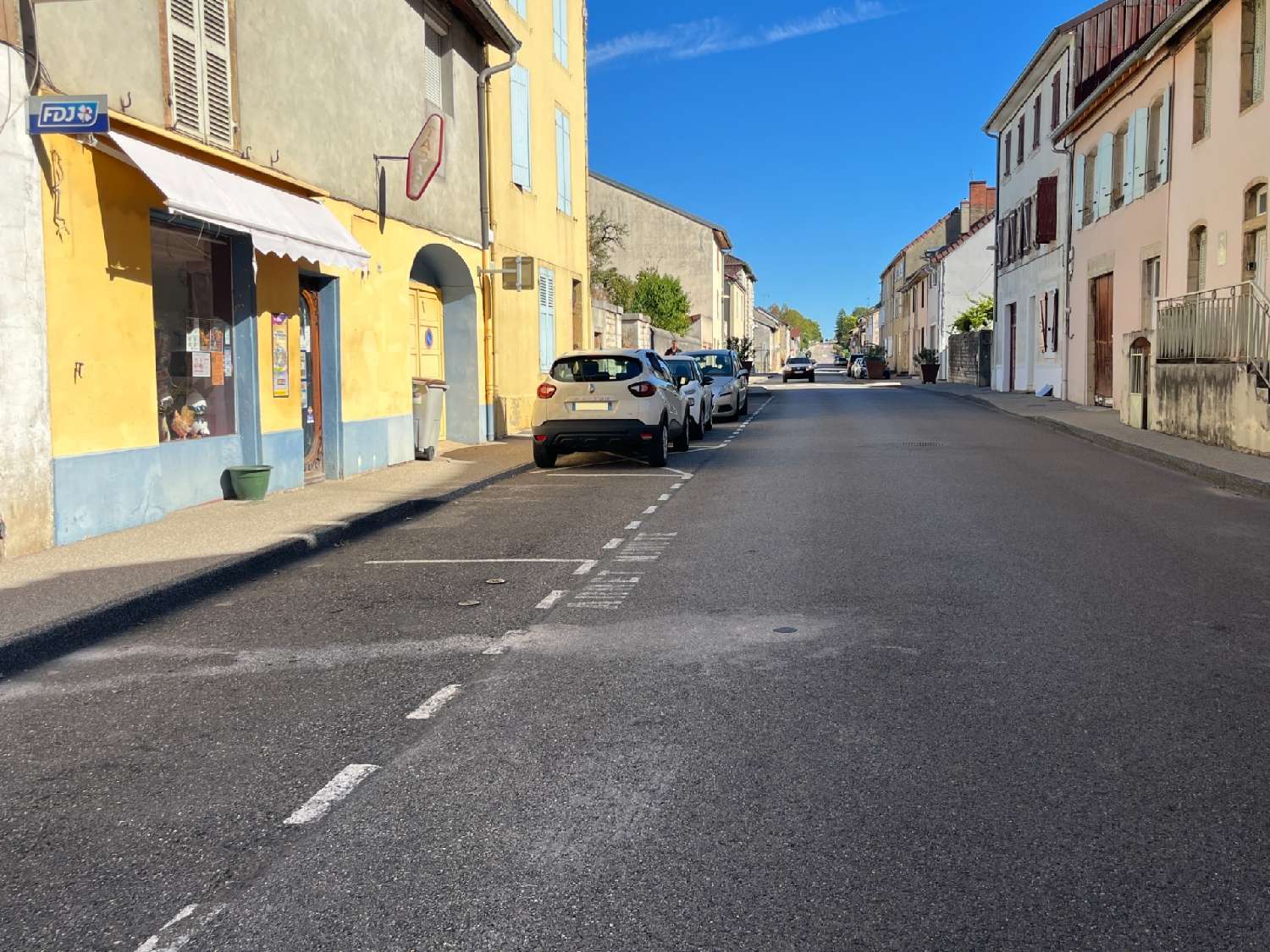 for sale commercial Vercia Jura 1