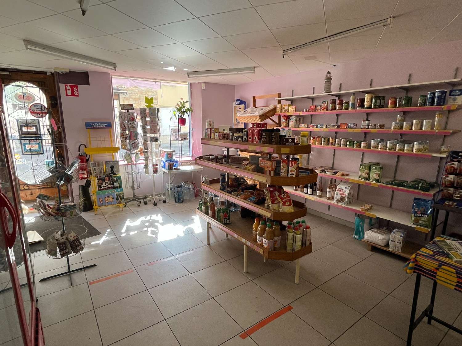 for sale commercial Vercia Jura 6