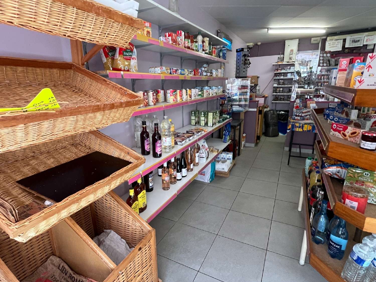 for sale commercial Vercia Jura 8