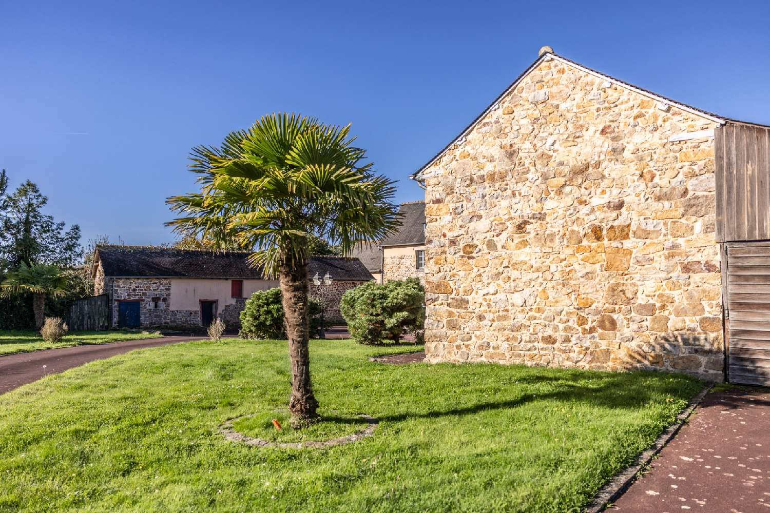 à vendre propriété Irodouër Ille-et-Vilaine 3