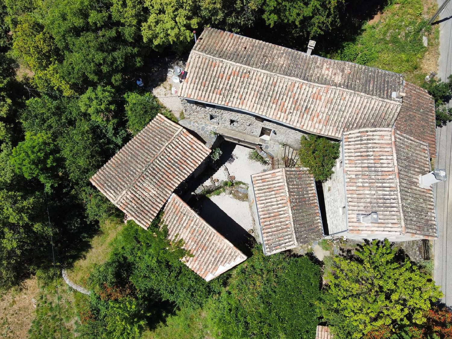  à vendre propriété Saint-Martial Gard 2